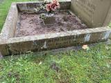 image of grave number 932892